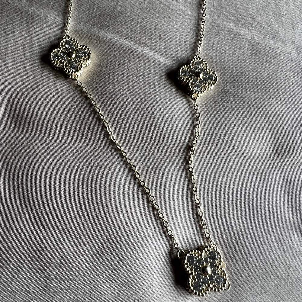 Elegant Silver and Gold Floral Necklace